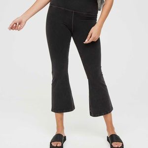 OFFLINE OG Cropped High Waisted Kickflare Leggings